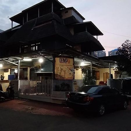 Mayestik Guest House Syariah Jakarta Exterior foto